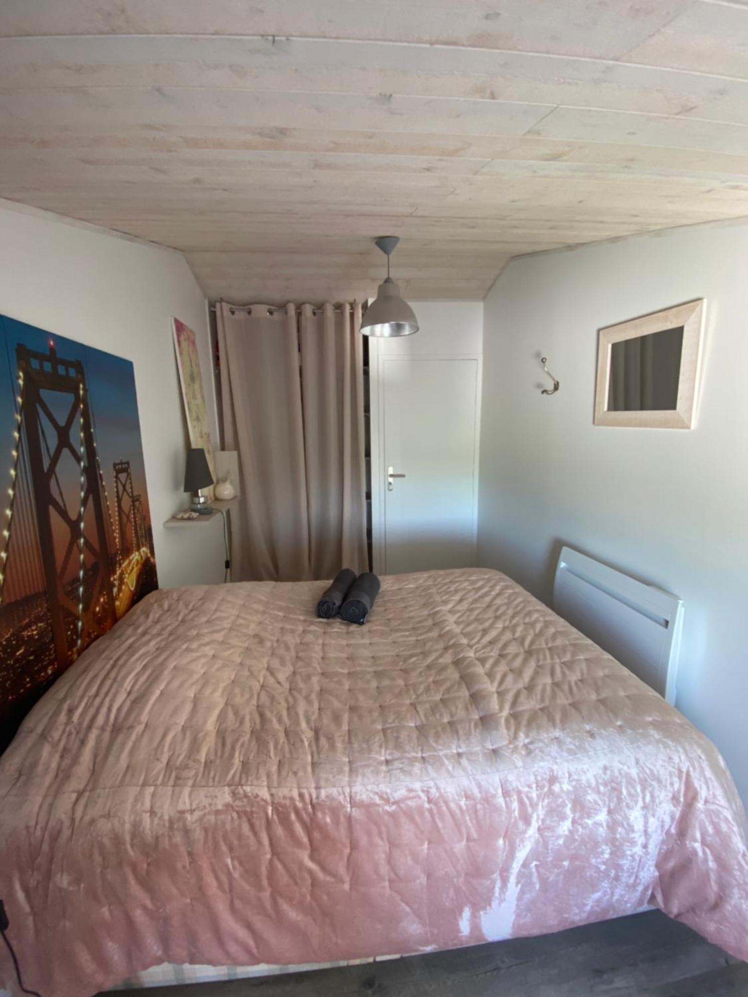 Chez Isabelle Et Johann Bed & Breakfast